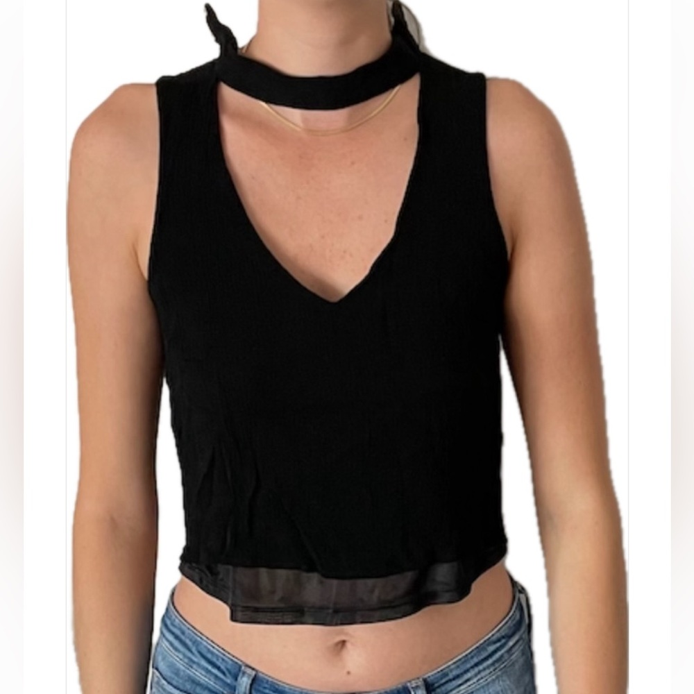 Pull and Bear Black Cut out neck cropped black tank